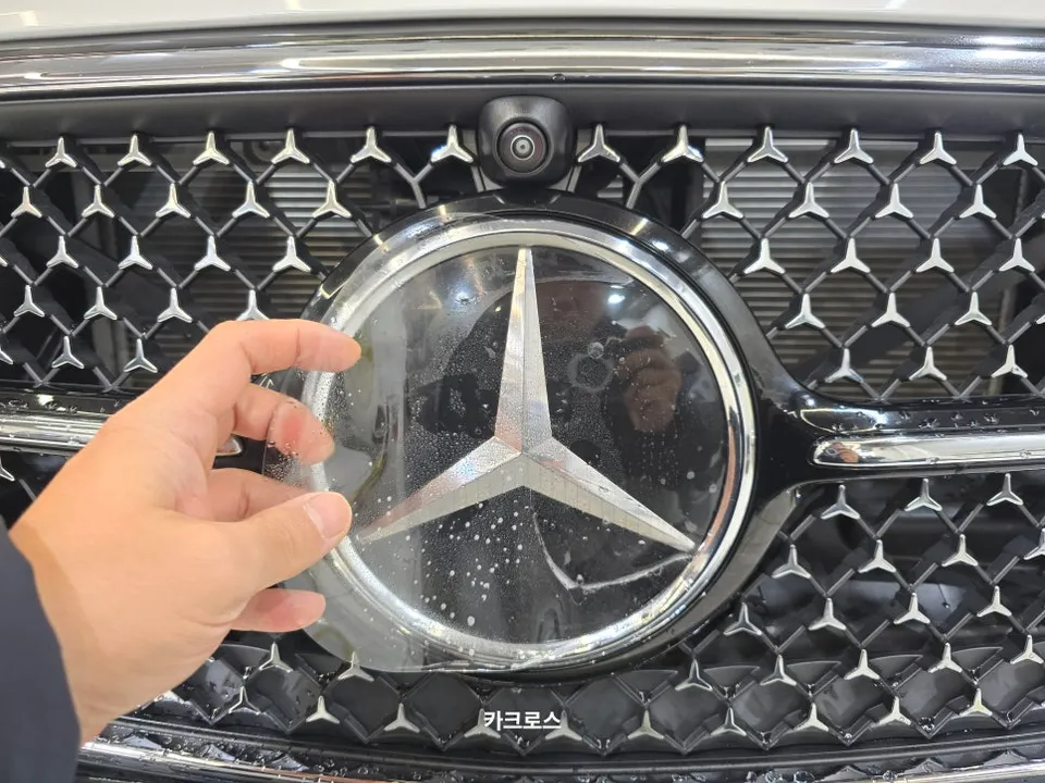 Mercedes-Benz EクラスのPPF施工事例|費用目安と仕上がり 施工写真 1-3