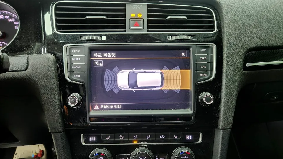 Volkswagen Golf 7th Gen android head unit - Volkswagen Golf 7th Gen CarPlay Retrofit Review — Cost photo 4