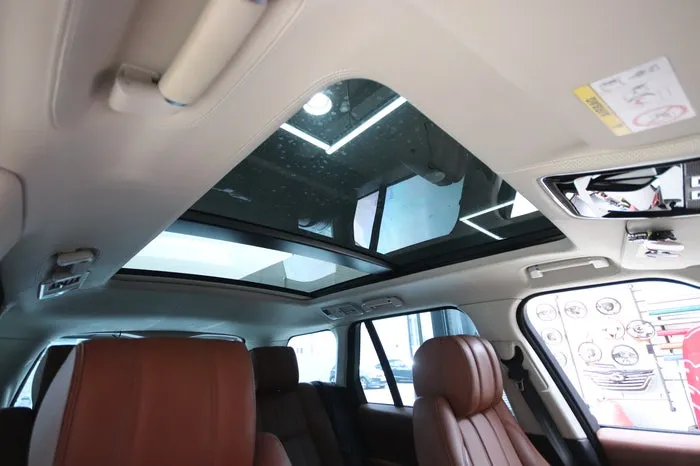 Land Rover Range Rover Vogue ambient lighting - Land Rover Range Rover Vogue Ambient Lighting Review photo 5