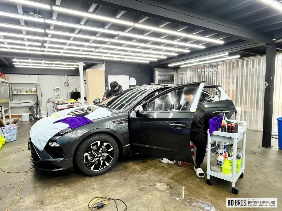 Hyundai Azeraのカーフィルム施工事例｜費用目安・仕上がり 施工写真 1-2