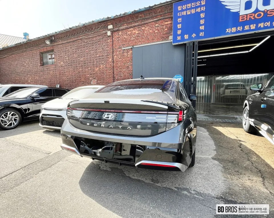 Hyundai Azeraのカーフィルム施工事例｜費用目安・仕上がり 施工写真 2-2
