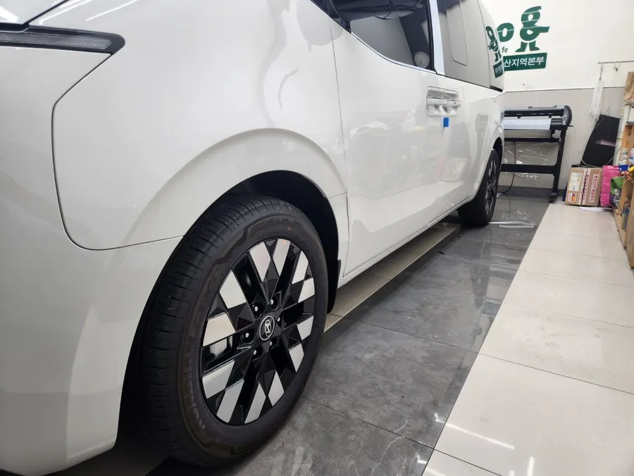 Hyundai Staria body kit - Hyundai Staria Body Kit Installation & Cost Review photo 5