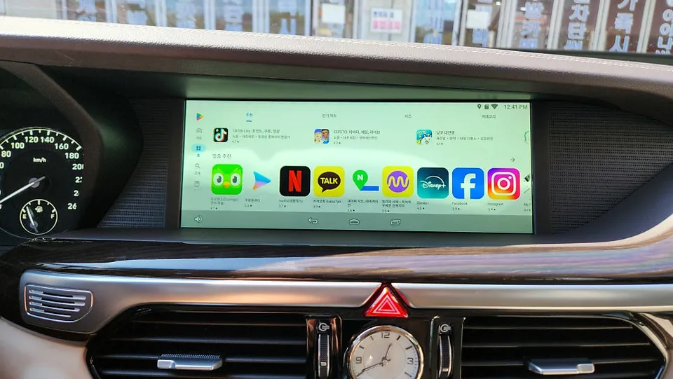 Genesis EQ900のAndroid Auto・CarPlay取付事例 施工写真 1-2