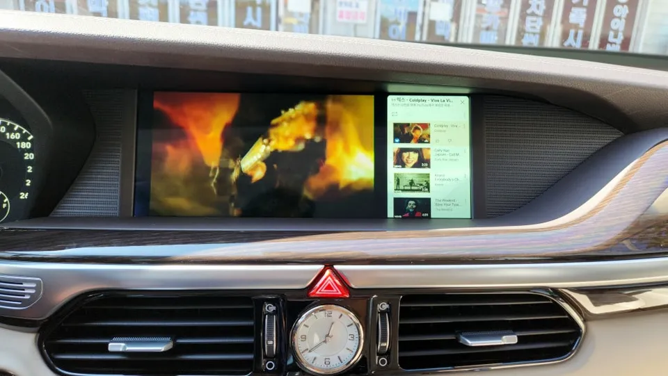 Genesis EQ900のAndroid Auto・CarPlay取付事例 施工写真 3-2