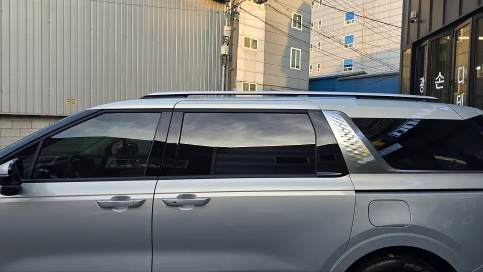 Kia Carnival KA4 new car package - Kia Carnival KA4 New Car Package Review photo 4