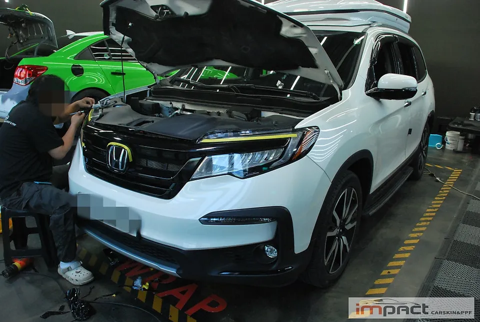 Honda Pilotのカーラッピング事例|費用目安・仕上がり 施工写真 2-3