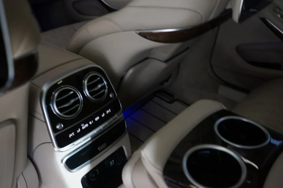 Mercedes-Benz S-Class W222 ambient lighting - Mercedes-Benz S-Class W222 Ambient Lighting Upgrade Review photo 5