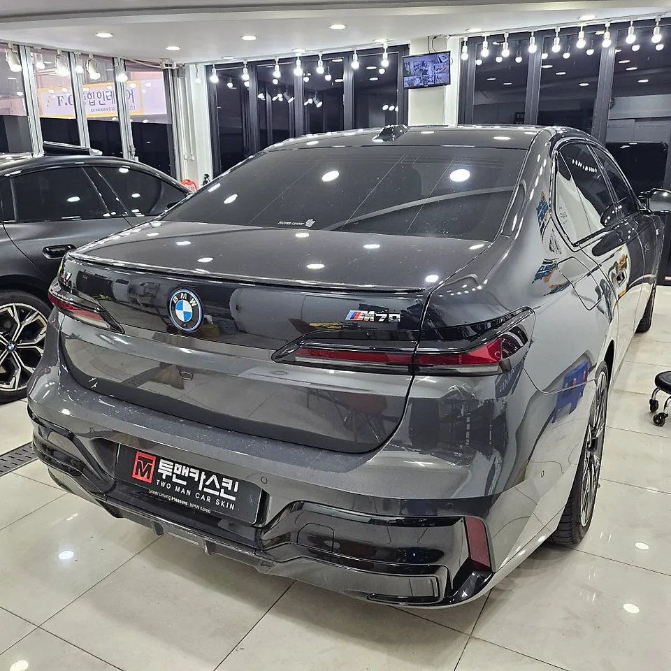 BMW i7のPPF施工事例|韓国での実例紹介 施工写真 3-2