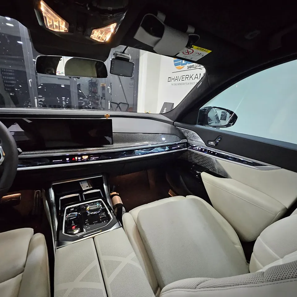 BMW i7のPPF施工事例|韓国での実例紹介 施工写真 3-3