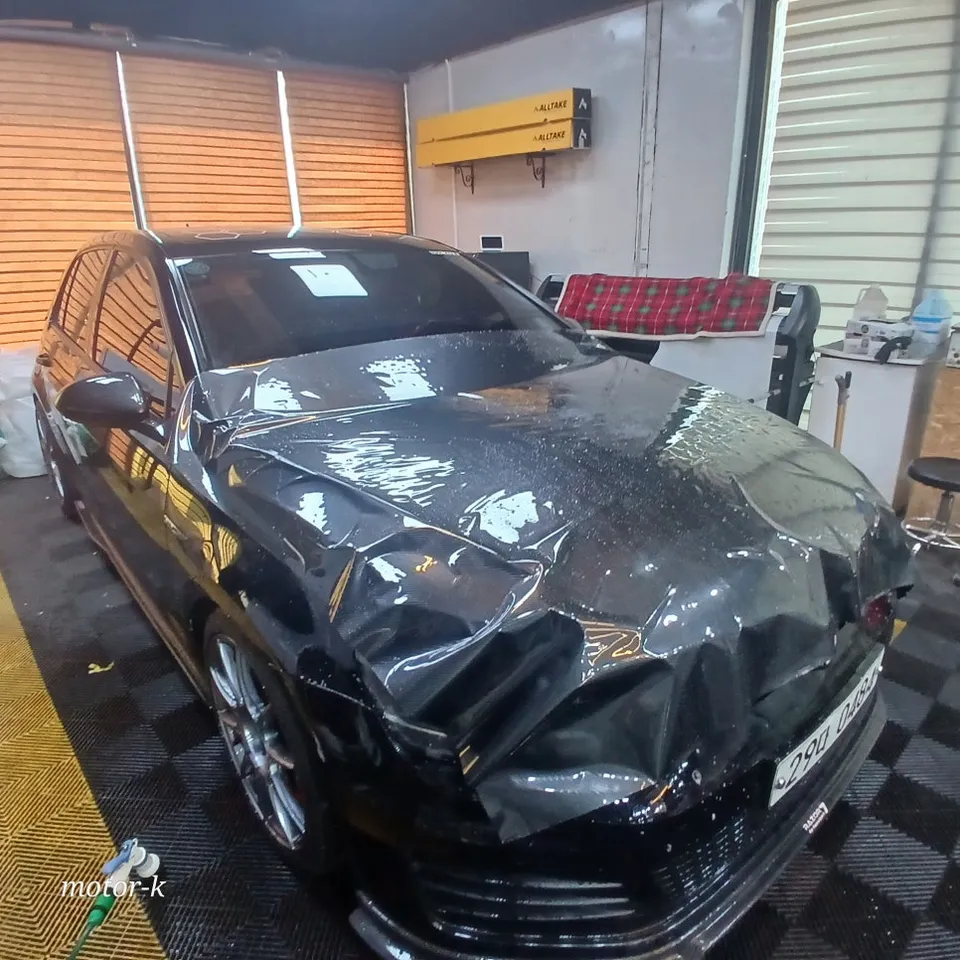Volkswagen GolfのPPF施工事例 施工写真 3