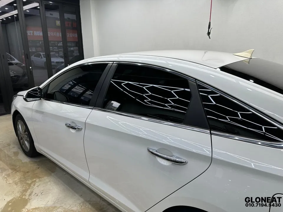Hyundai Sonata LFのカーフィルム施工事例|費用目安・仕上がり 施工写真 1-3