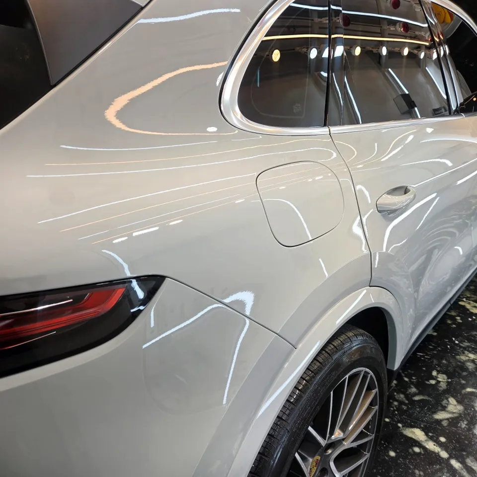 Porsche CayenneのPPF施工事例|費用目安・仕上がり 施工写真 3-2