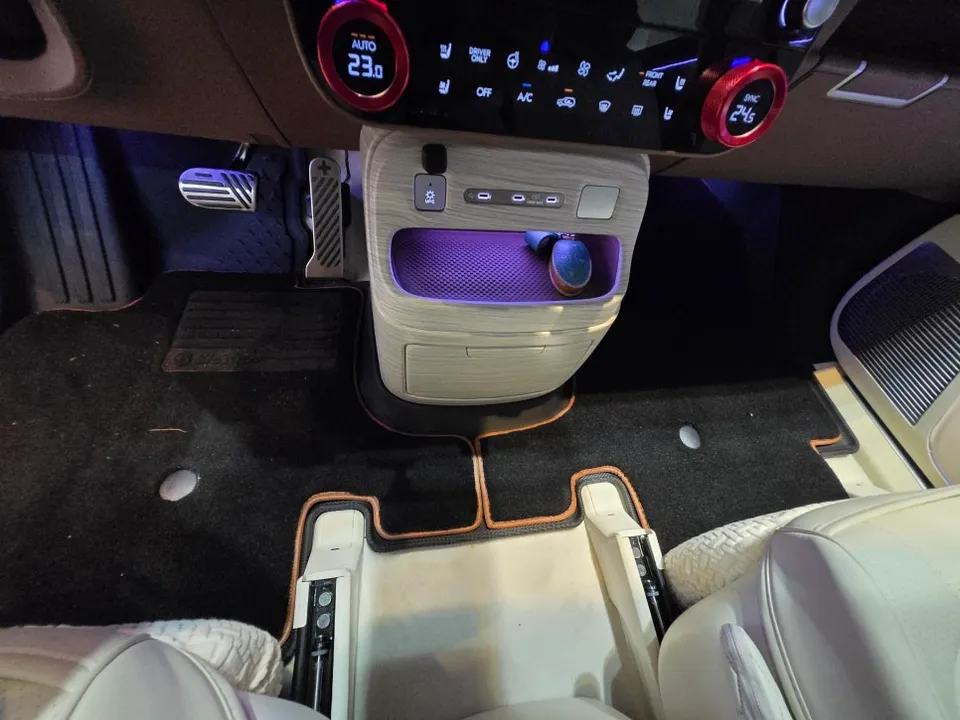 Hyundai IONIQ ambient lighting - Hyundai IONIQ Ambient Lighting Review: Cost & Results photo 5