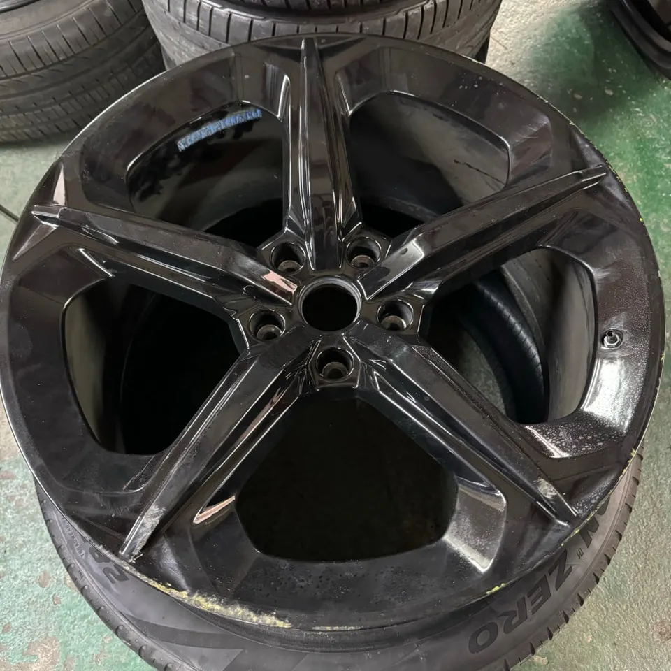 Lamborghini Urus wheel repair - Lamborghini Urus Wheel Repair & Painting Review photo 6