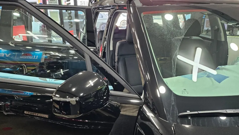 BMW X5のカーフィルム施工事例|費用目安・仕上がり 施工写真 2-2