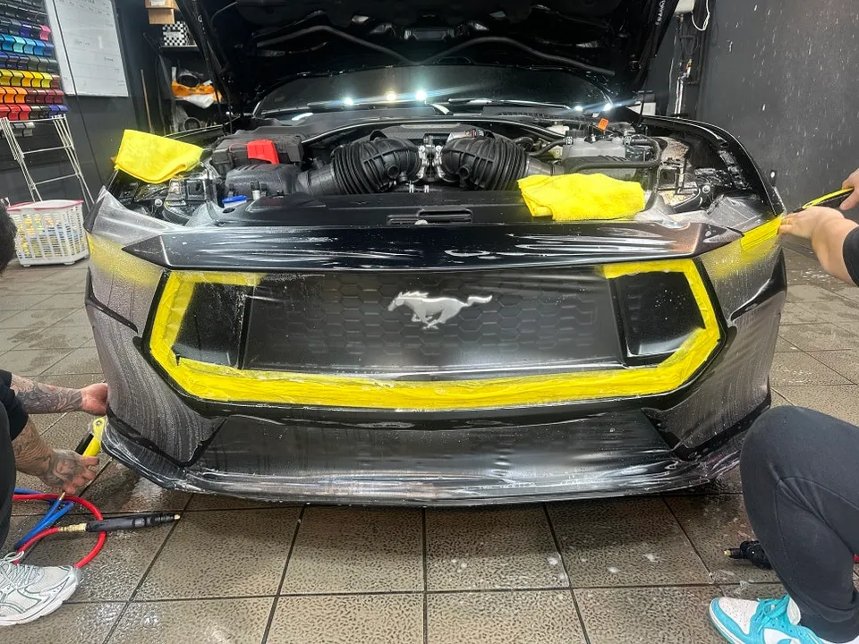 Ford Mustang PPF施工事例|無光フィルムで高級感アップ 施工写真 4-1