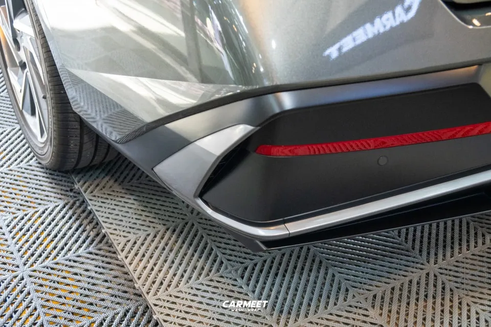 Hyundai Elantra CN7のカーラッピング事例|費用目安・仕上がり 施工写真 2-1