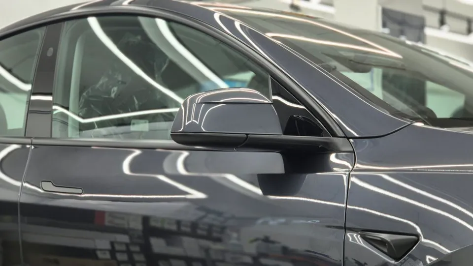Tesla Model Y Rim Repair Review — Flawless Curb Rash Removal photo 2