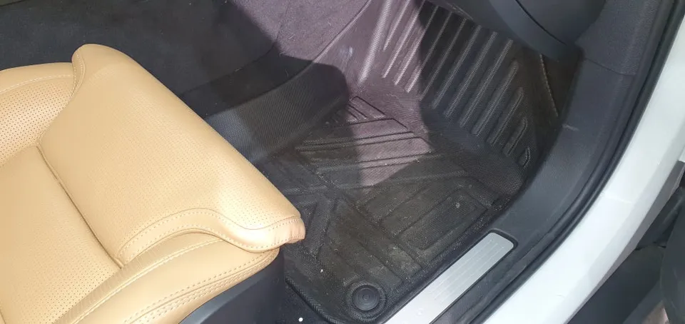 Volvo V60 paint correction - Volvo V60 Detailing & Paint Correction Review — Flawless Finish photo 4