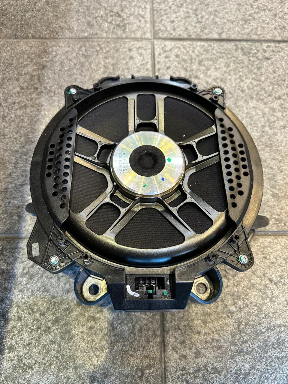 BMW X6 car audio - BMW X6 Speaker Upgrade & DSP Tuning for Deep Bass photo 6