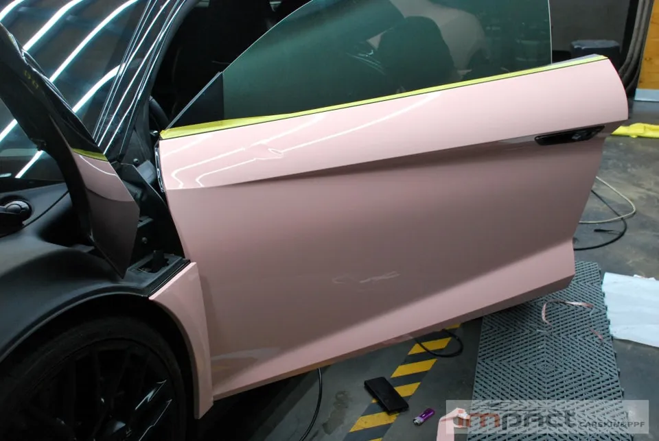 Audi R8のカラーPPF施工事例｜費用目安と仕上がり 施工写真 2-1