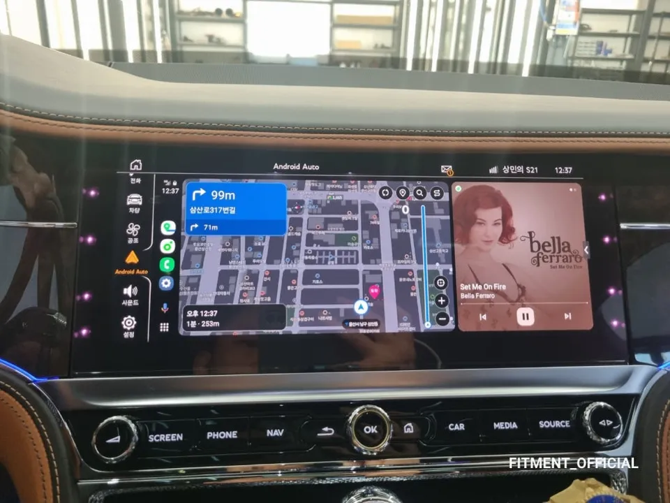 Bentley Flying SpurのAndroid Auto・CarPlay取付事例 写真
