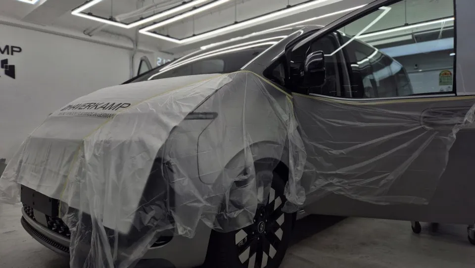 BMW X7のカーフィルム施工事例｜費用目安と仕上がり 施工写真 1-3