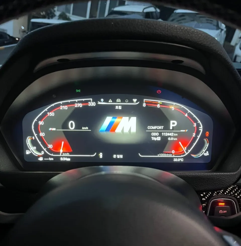 BMW 3 Series F30のAndroid Auto・CarPlay取付事例 施工写真 5