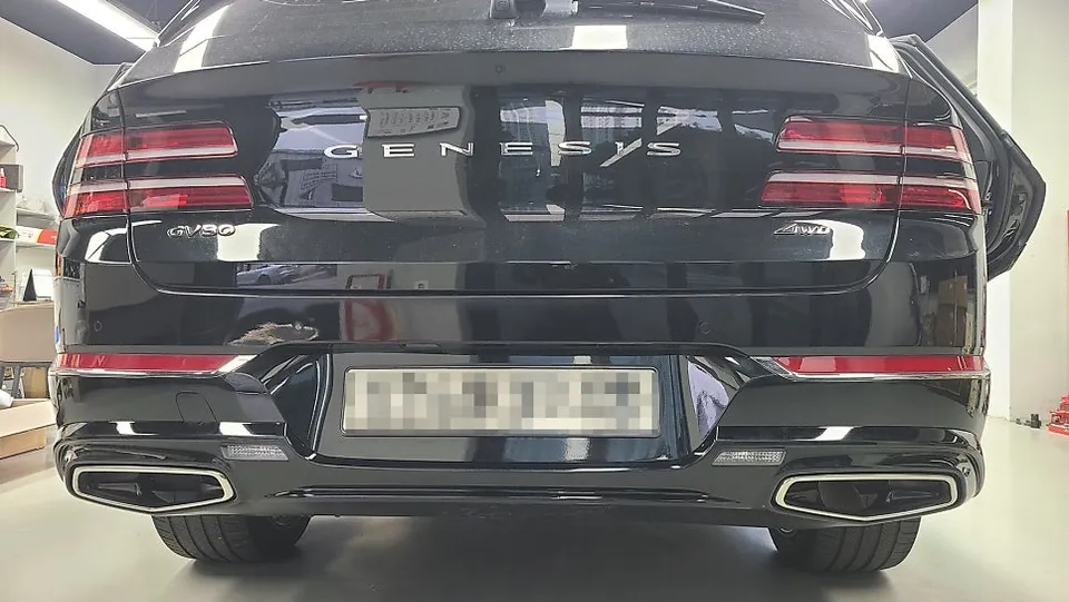 Genesis GV80 body kit - Genesis GV80 Body Kit Installation Review photo 4
