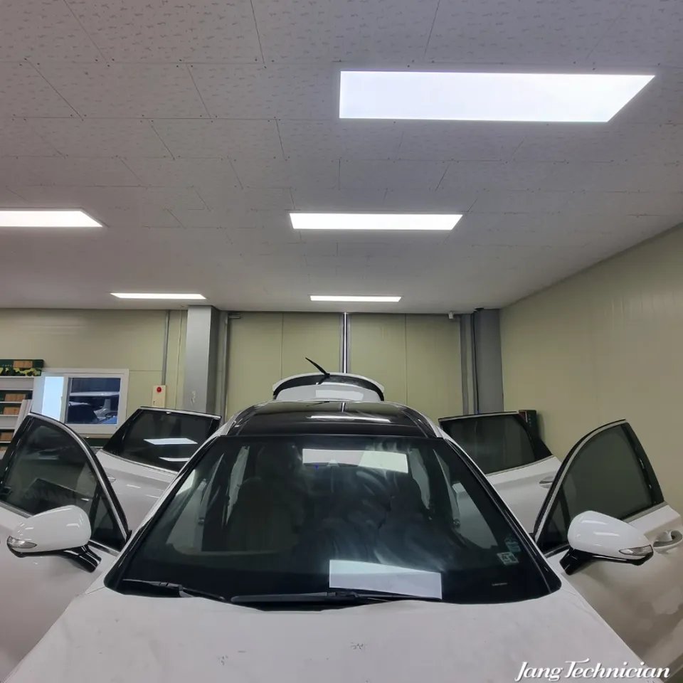 Hyundai Santa Feのカーフィルム施工事例|費用目安・仕上がり 施工写真 3-1