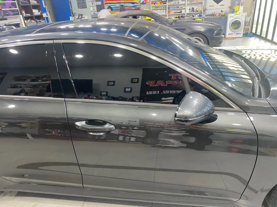 Kia K5 DL3のカーラッピング事例|費用目安・仕上がり 施工写真 2-3