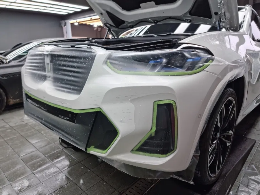 BMW X4のPPF施工事例|無光PPFで高級感を演出 施工写真 1-2