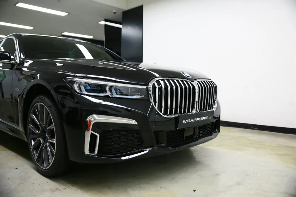 BMW 7 Seriesのカーフィルム施工事例｜費用目安・仕上がり 施工写真 4-1