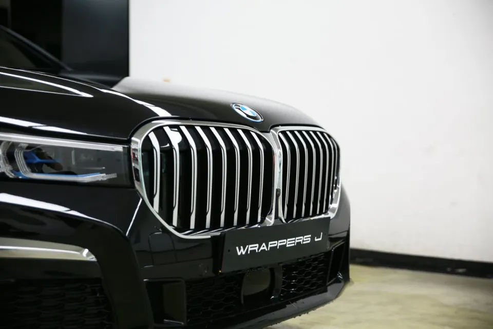 BMW 7 Seriesのカーフィルム施工事例｜費用目安・仕上がり 施工写真 1-2