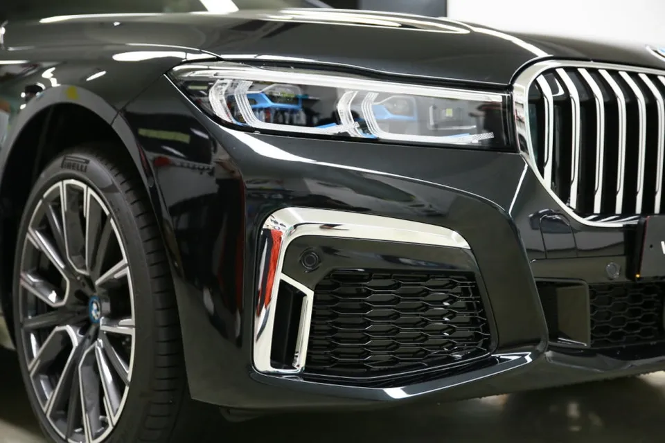 BMW 7 Seriesのカーフィルム施工事例｜費用目安・仕上がり 施工写真 2-2