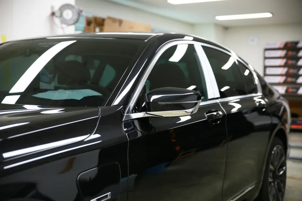BMW 7 Seriesのカーフィルム施工事例｜費用目安・仕上がり 施工写真 3-2