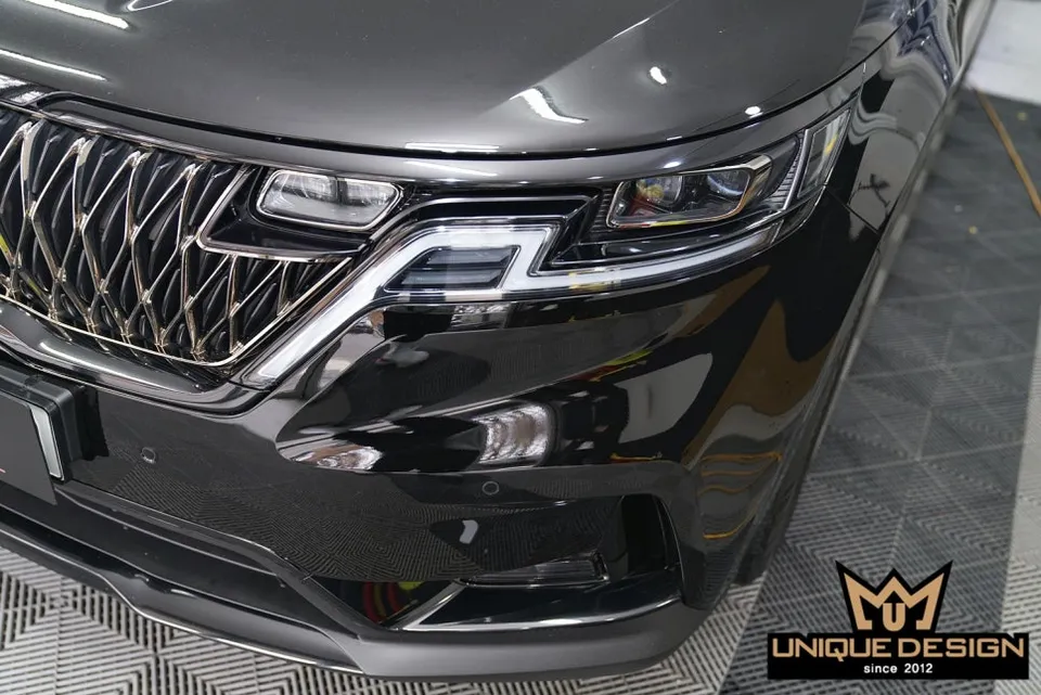 Kia Carnival PPF施工事例|ヘッドライト・テールランプ 施工写真 2-2