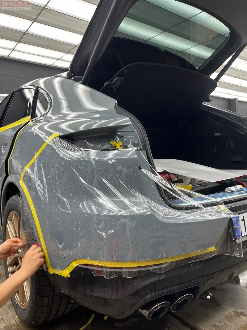 Porsche Cayenne PPF施工事例｜費用目安と仕上がり 施工写真 2-3
