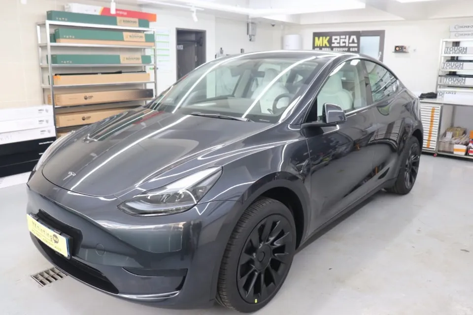 Tesla Model YのPPF施工事例｜費用目安と仕上がり 写真