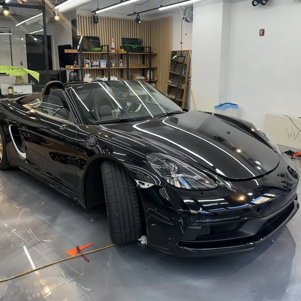 Porsche 718 PPF施工事例|カラーフィルムで個性をプラス 施工写真 2-1