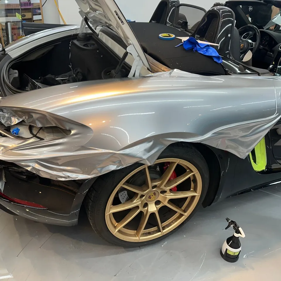 Porsche 718 PPF施工事例|カラーフィルムで個性をプラス 施工写真 2-3