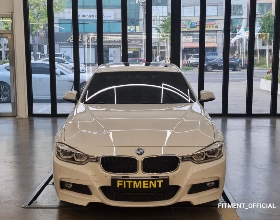 BMW 3 Series F30 Body Kit Installation Review photo 2