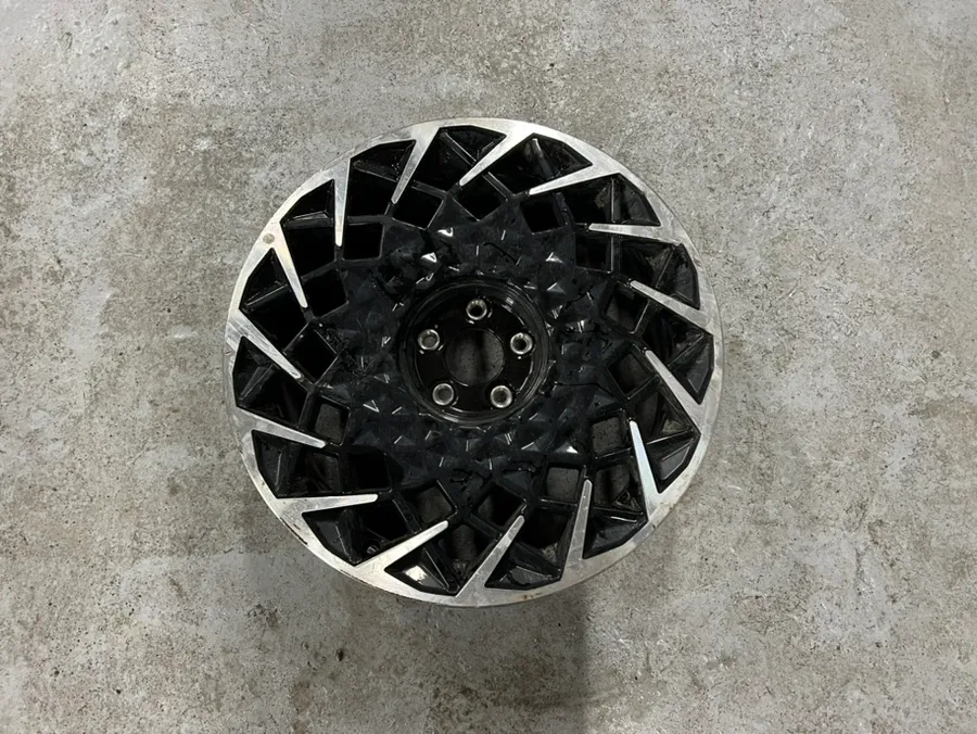 Hyundai IONIQ wheel repair - Hyundai IONIQ Wheel Repair & Painting Review photo 4