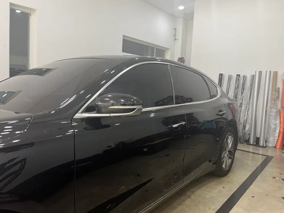 Hyundai Grandeur IG vinyl wrap - Hyundai Grandeur IG Vinyl Wrap Review — All Black Transformation photo 3