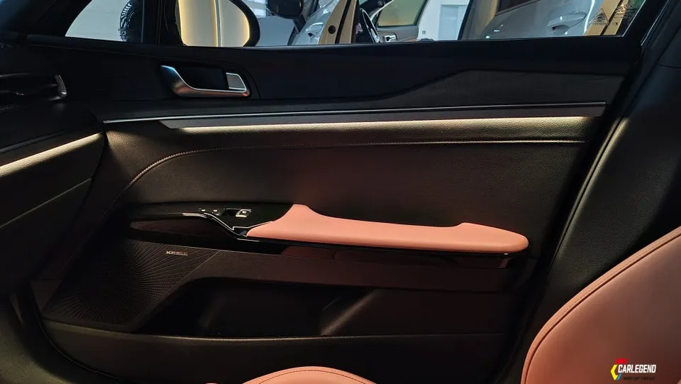 Kia K5 DL3 ambient lighting - Kia K5 Ambient Lighting Review - Custom Molded Interior LEDs photo 5