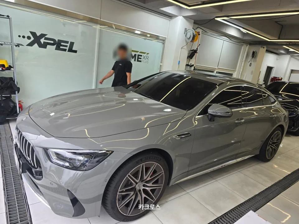 Mercedes-Benz AMG GT 43の無段階マットPPF施工事例 施工写真 2-1
