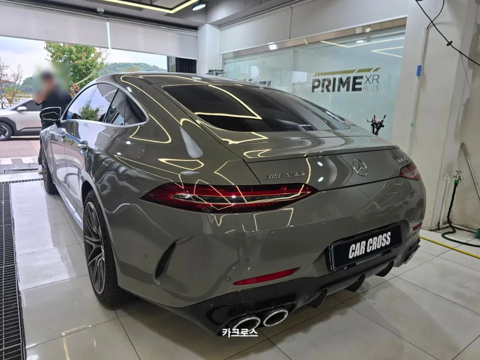 Mercedes-Benz AMG GT 43の無段階マットPPF施工事例 施工写真 3-1