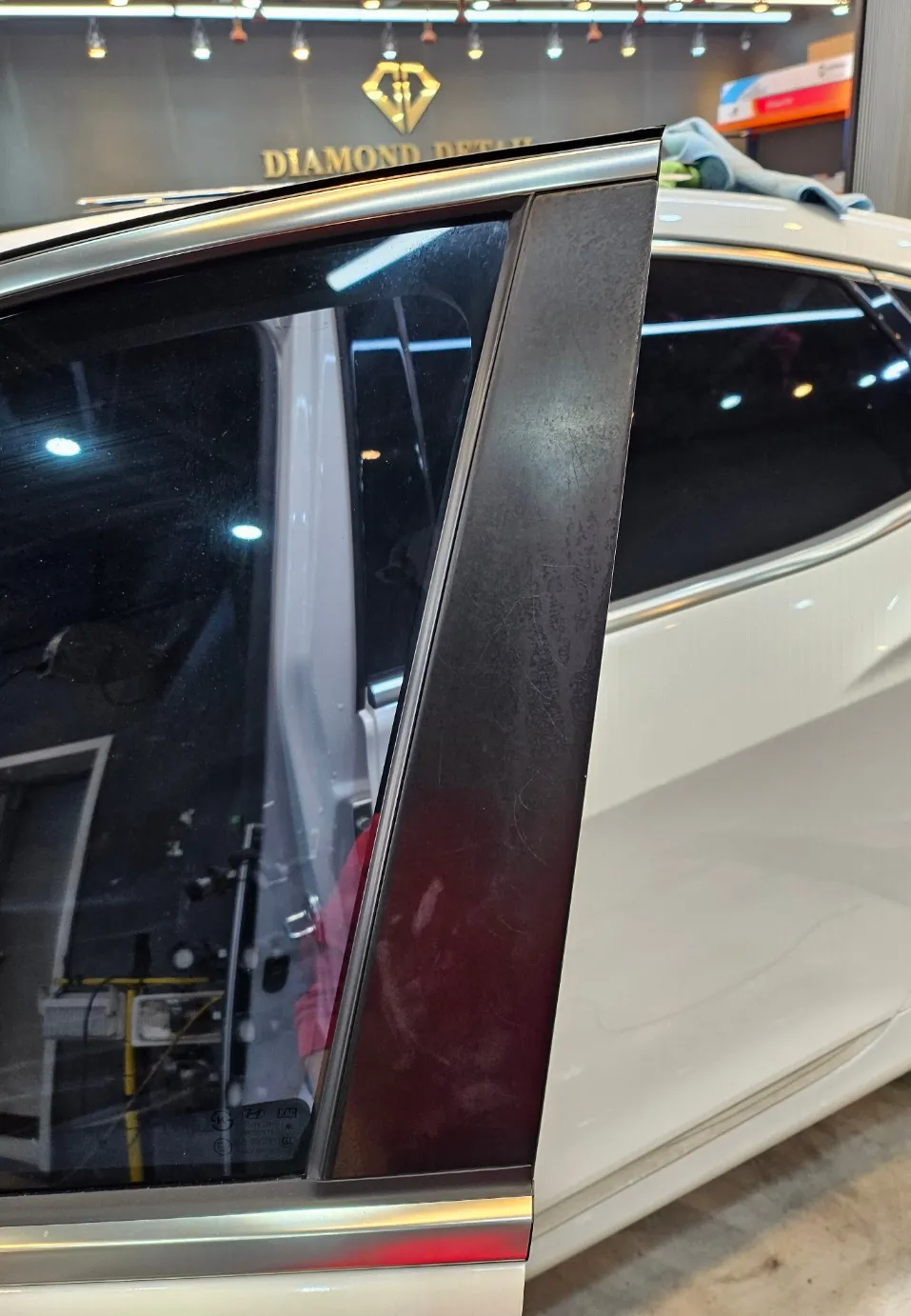 Hyundai Azeraのガラスコーティング事例|費用目安・仕上がり 施工写真 3-2