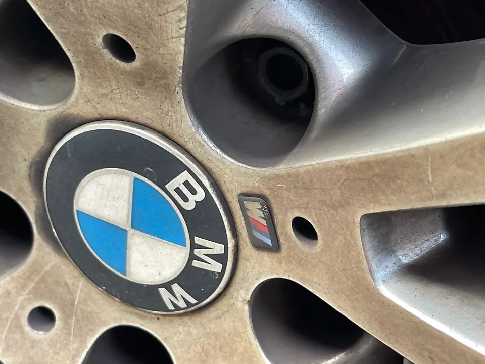BMW X5 Wheel Repair Review: Restored to Like-New Condition photo 2