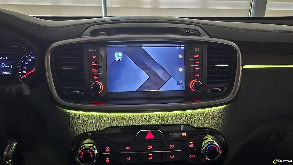 Hyundai Sorento ambient lighting - Hyundai Sorento Ambient Lighting Review — Enhanced Interior Mood photo 6